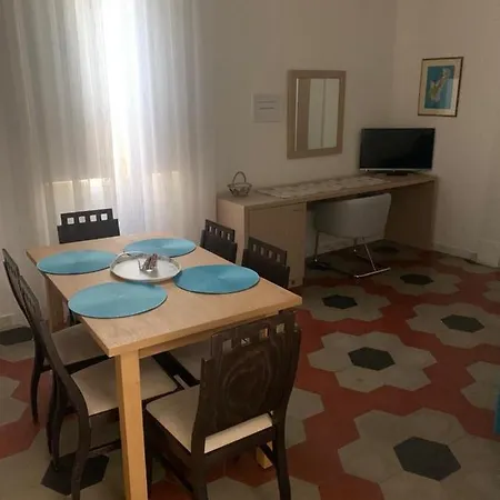 Palazzo Zacheo Готель типу 