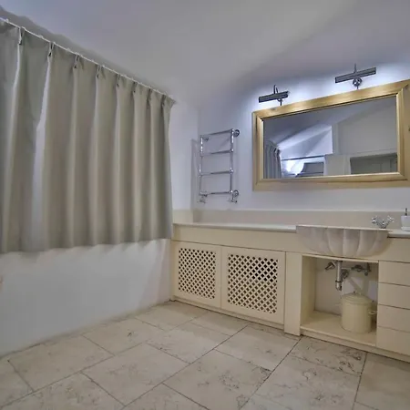 Bed & Breakfast Palazzo Zacheo 3*